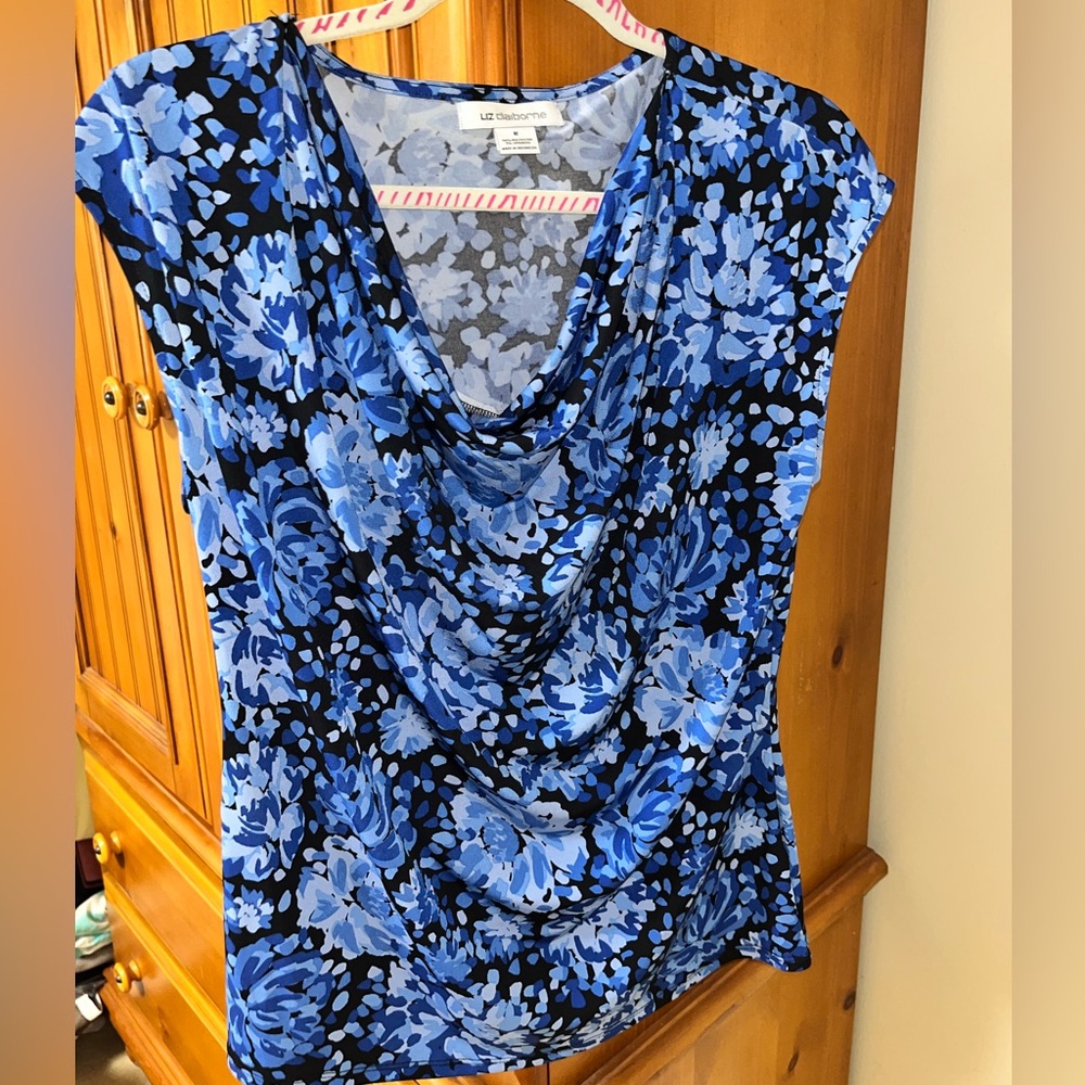Women’s dress shirt